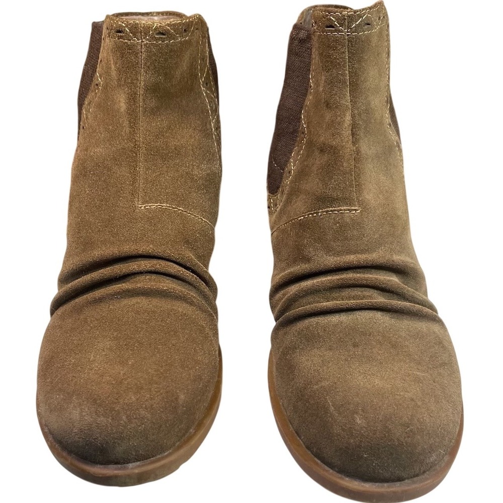 Earth Denali Aspect Suede Chelsea Boots Womens 9 Taupe Dark Khaki Ruched Comfort